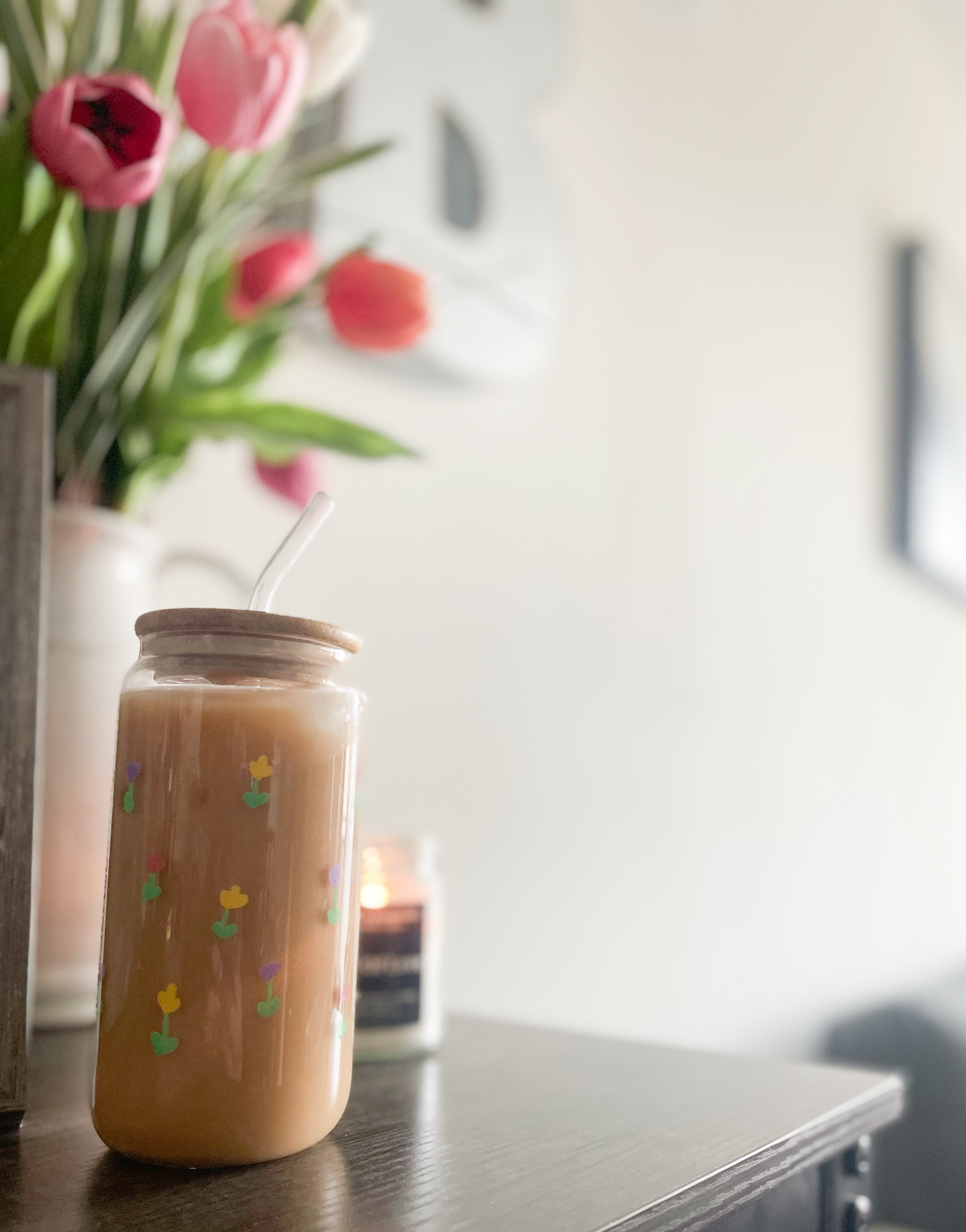 tulips 🌷 | Hand-Painted 16 oz Glass Tumbler| Iced Coffee Cup with Lid and Straw | Reusable Glass Cup